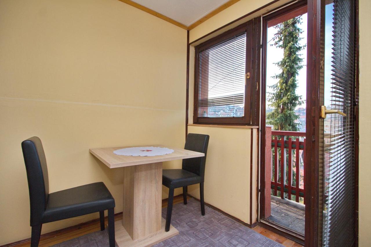 Smestaj Kod Nine I Matije Cajetina  Exterior foto
