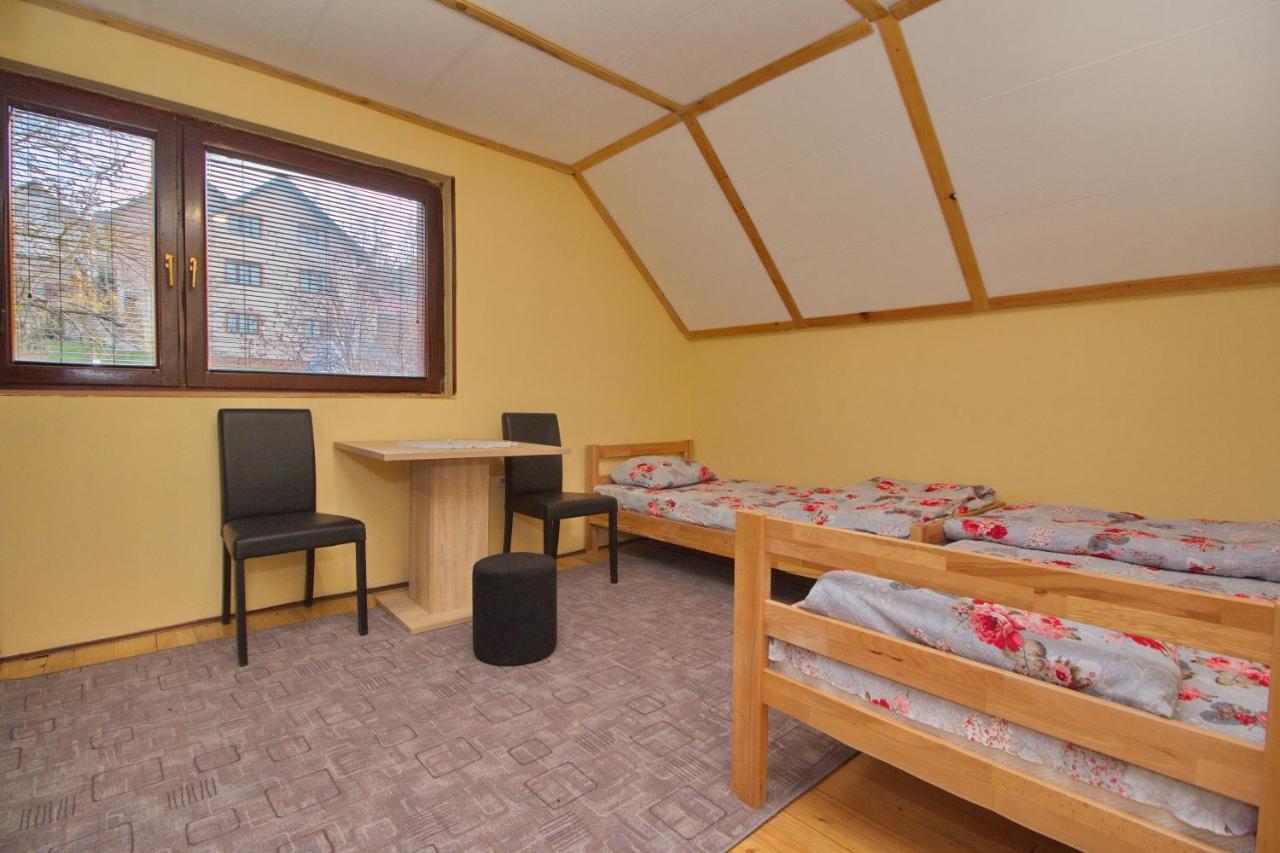 Smestaj Kod Nine I Matije Cajetina  Exterior foto